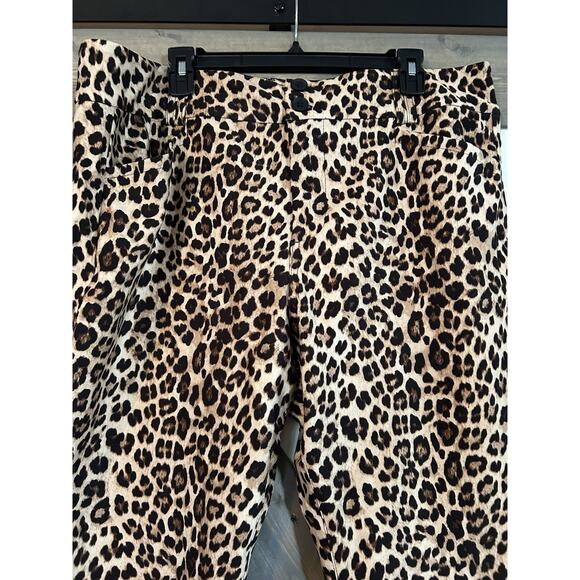 Torrid Dark Leopard Ponte Ankle Skinny Pants Size 20 NWT - Picture 2 of 6